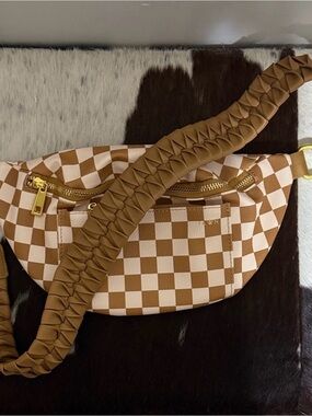 Fawn design checker Crossbody